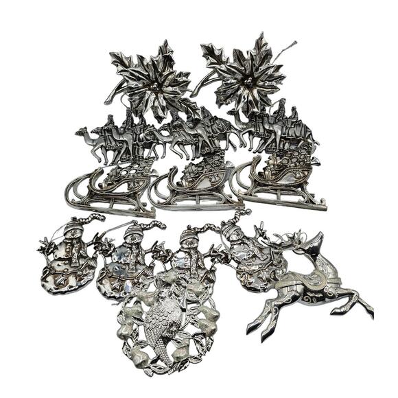 Large Lot of 11 Silver Tone Christmas Ornaments Sleigh Snowman Reindeer Etc - Picture 1 of 7